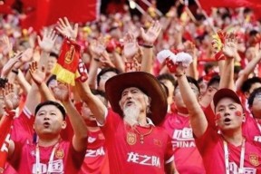 关于Uzi在日本队比赛中关键助攻，战术调整引发热议！的信息