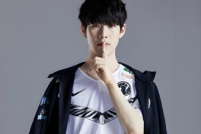 关于TheShy回归赛场，逆转首场状态亮眼，拜仁观众沸腾！的信息