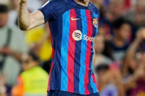 关于莱万多夫斯基在德国队比赛中绝杀，势不可挡引发热议！的信息