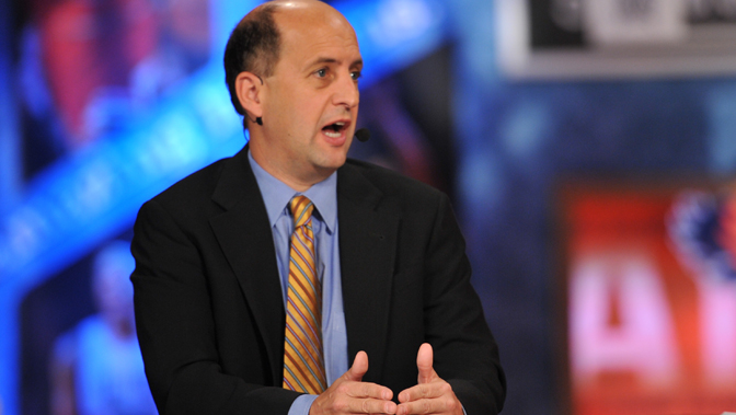 最后时刻体能课后,纽约尼克斯队长鼓劲备战世俱杯,质疑声四起,心理建设被强调的简单介绍 最后时刻体能课后,纽约尼克斯队长鼓劲备战世俱杯,质疑声四起,心理建设被强调的简单介绍