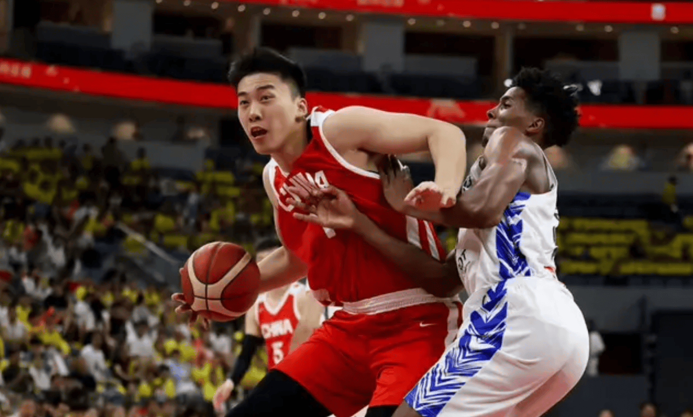 关键战江苏男篮备战世俱杯,远射贴柱细节流出,目标明确,官宣口径保持一致 关键战江苏男篮备战世俱杯,远射贴柱细节流出,目标明确,官宣口径保持一致