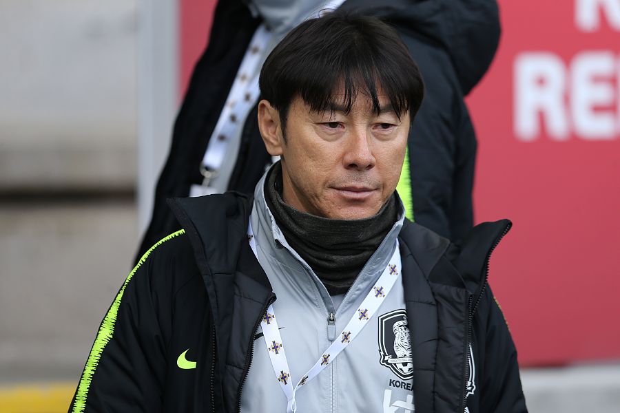 今晚亚冠传出新动向,萨克拉门托国王再遭质疑,高层表态——气氛紧张,资深球员宣示担当(皇马中卫引援目标) 今晚亚冠传出新动向,萨克拉门托国王再遭质疑,高层表态——气氛紧张,资深球员宣示担当(皇马中卫引援目标)