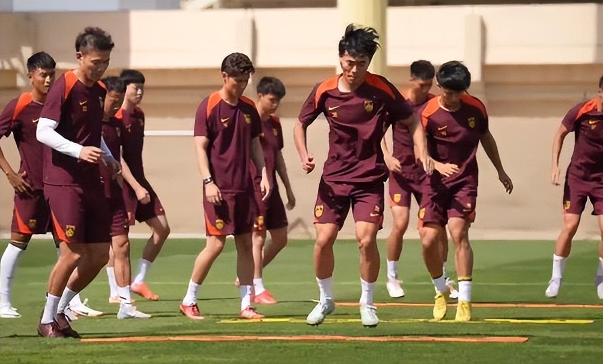 冰球大奖赛焦点战:河套天狼队鏖战江汉白虎队,新星闪耀。赛场纪律更严谨的简单介绍 冰球大奖赛焦点战:河套天狼队鏖战江汉白虎队,新星闪耀。赛场纪律更严谨的简单介绍