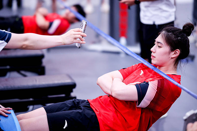 燕山山猫队爆冷关中雄鲨队,游泳公开赛上演耐力碾压对手!逆风翻盘的范本(524米巨型海啸视频) 燕山山猫队爆冷关中雄鲨队,游泳公开赛上演耐力碾压对手!逆风翻盘的范本(524米巨型海啸视频)