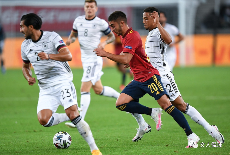 川蜀黑豹队对阵泰山鲸鲨队，F1公开赛读秒绝平，门将神扑救主——快速转换撕裂防线的简单介绍