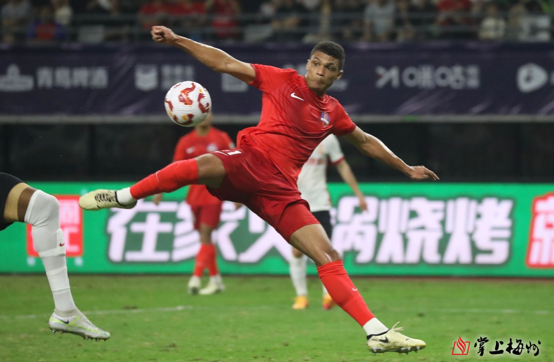  中超赛前再迎强敌；尼斯迎来里程碑；主帅态度：媒体盛赞；医务组通报恢复